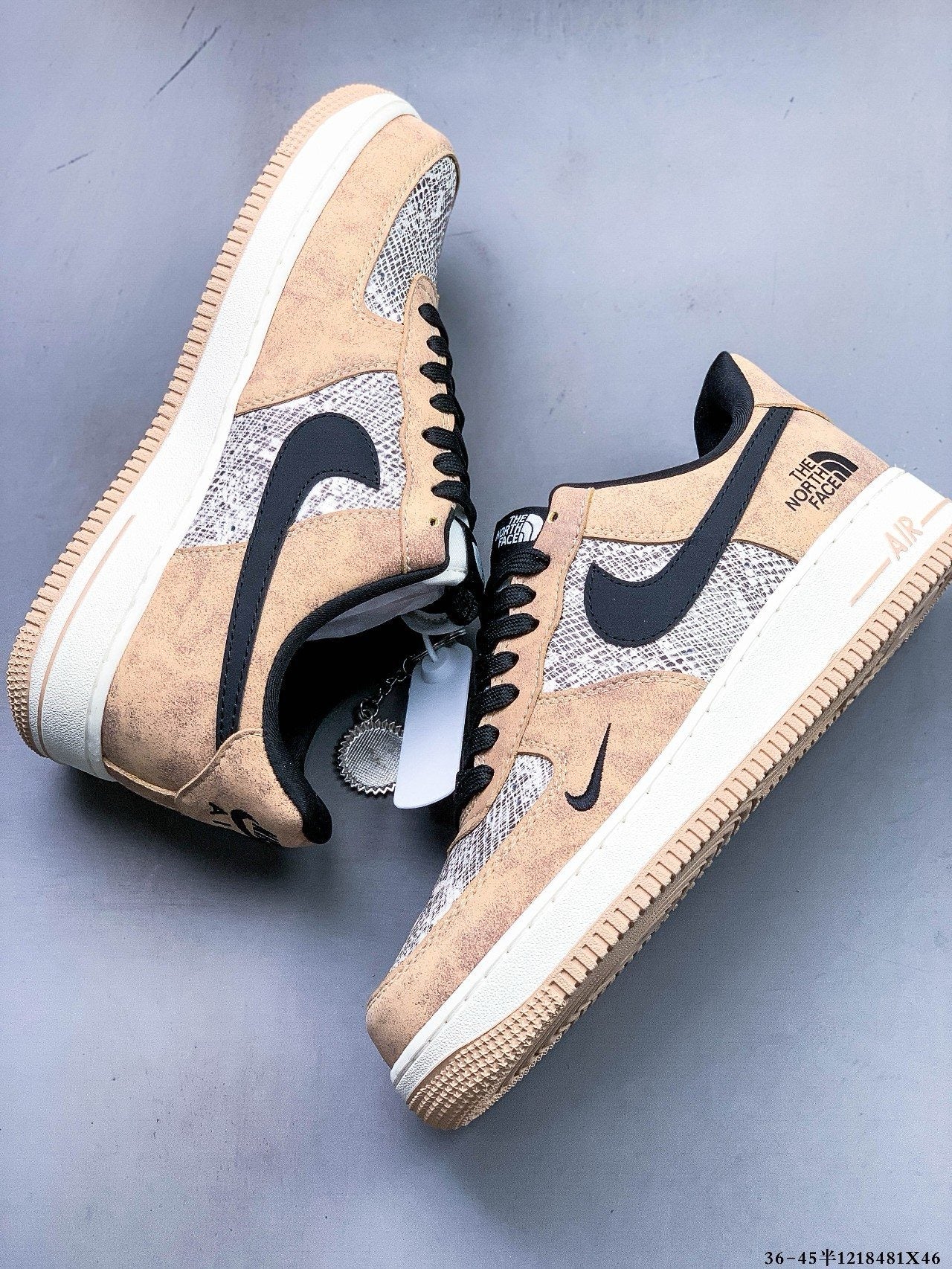Nike Air Force 1 x The North Face (Preguntar disponibilidad)